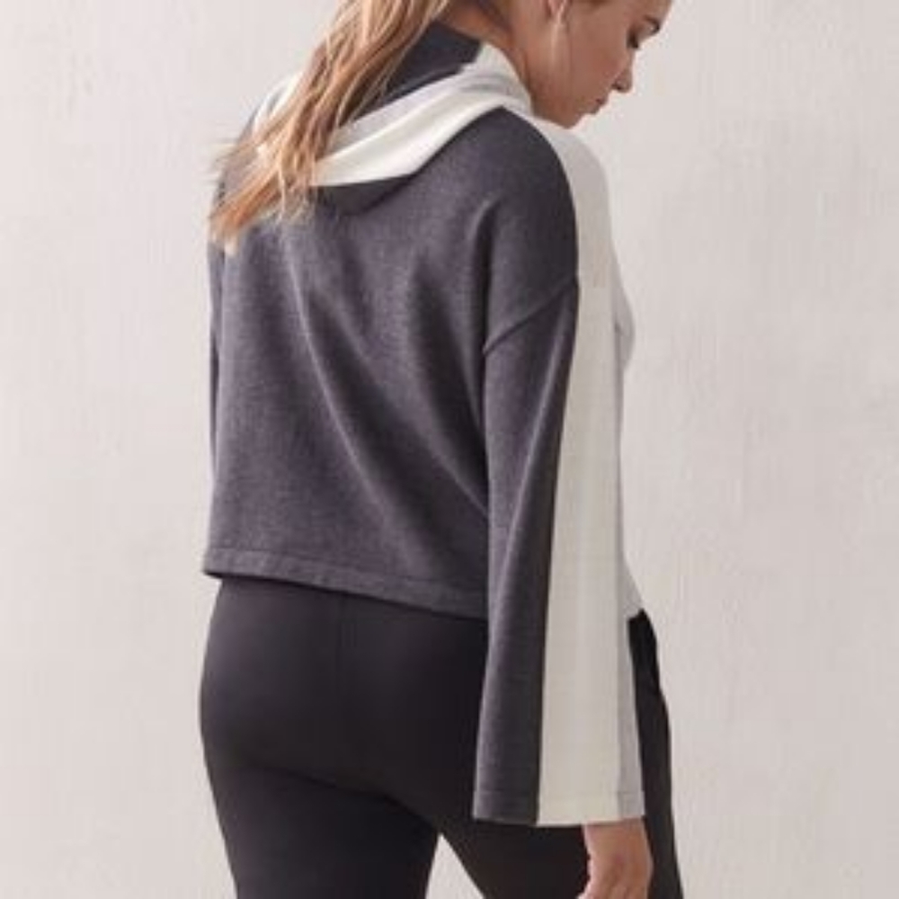 Relaxed Gray & Cream Hooded Knit Sweater - Picture 3 of 8